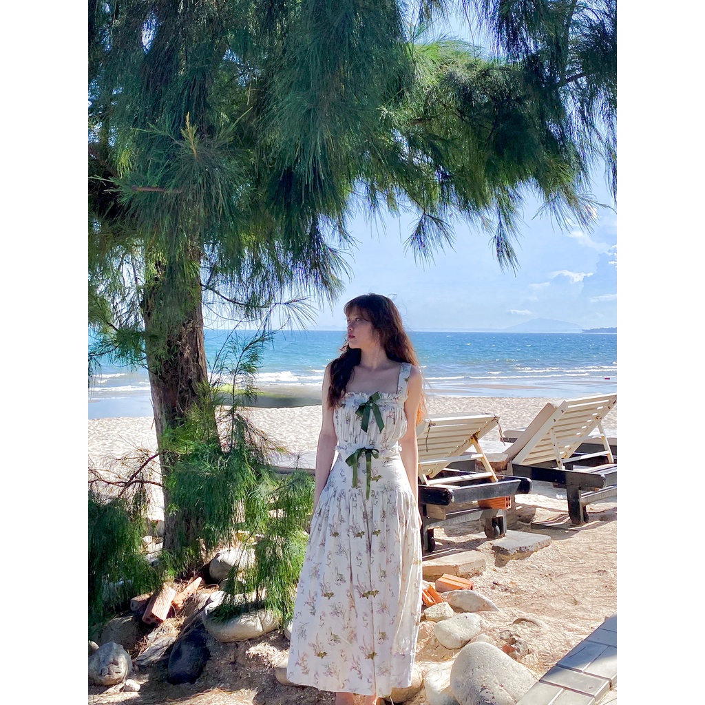 THEM AND US. - Đầm suông dài Magnet Dress (Floral White) hai dây ruy băng Rêu vải linen in hoa