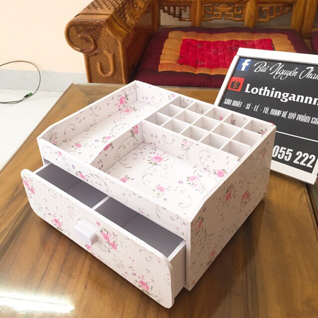 Khay đựng mỹ phẩm 25cm màu hoa nhí