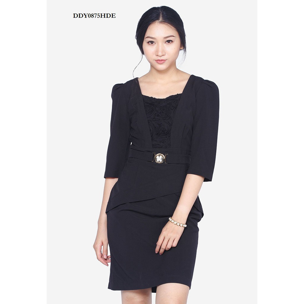 Đầm thô hoa đen cổ vuông đai móc pha ren hoa The One Fashion DDY0875HDE