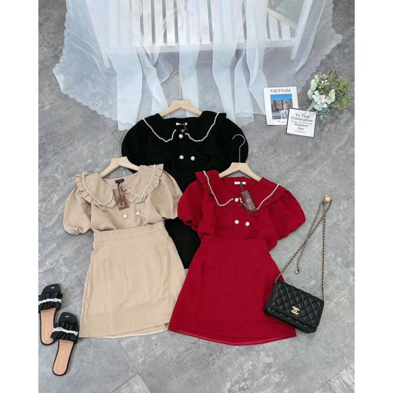 SET ÁO SƠ MI CỔ BÈO ĐÍNH CÚC NGỌC MIX CHÂN VÁY CHỮ A 3 MÀU CỰC XINH (Ảnh th