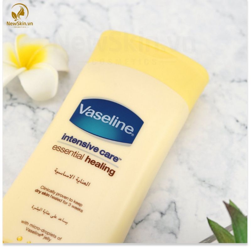 Sữa Dưỡng Thể Vaseline Intensive Care Essential Healing, Dưỡng Trắng Da 400ml( giao màu ngẫu nhiên)