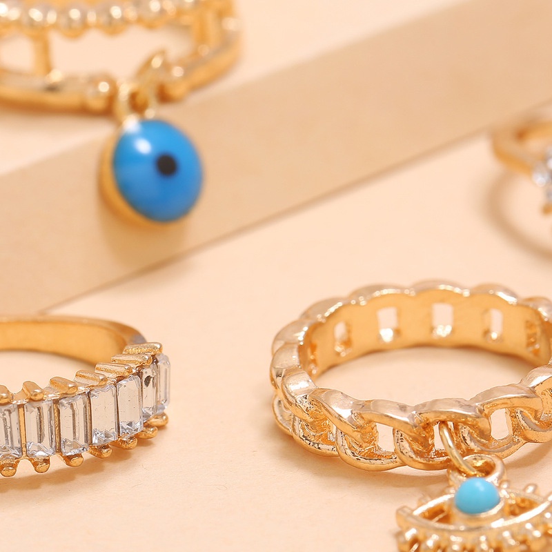 Set 4 Nhẫn Đeo Tay Kim Loại Đính Đá Màu Vàng Phong Cách Vintage Thời Trang