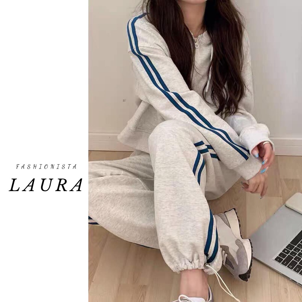 Set áo khoác nỉ dài tay 3 sọc kèm quần dài bo ống Laura Boutique - Set áo khoác quần thụng kẻ sọc xám năng động | BigBuy360 - bigbuy360.vn