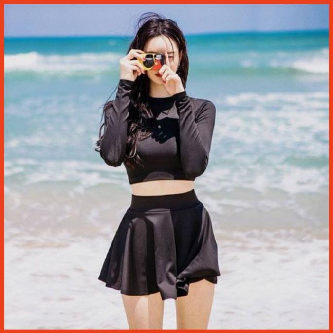 Bikini 2 Mảnh Dài Tay Che Nắng Hàn Quốc Áo Tắm Nữ Đi Biển Mùa Hè !