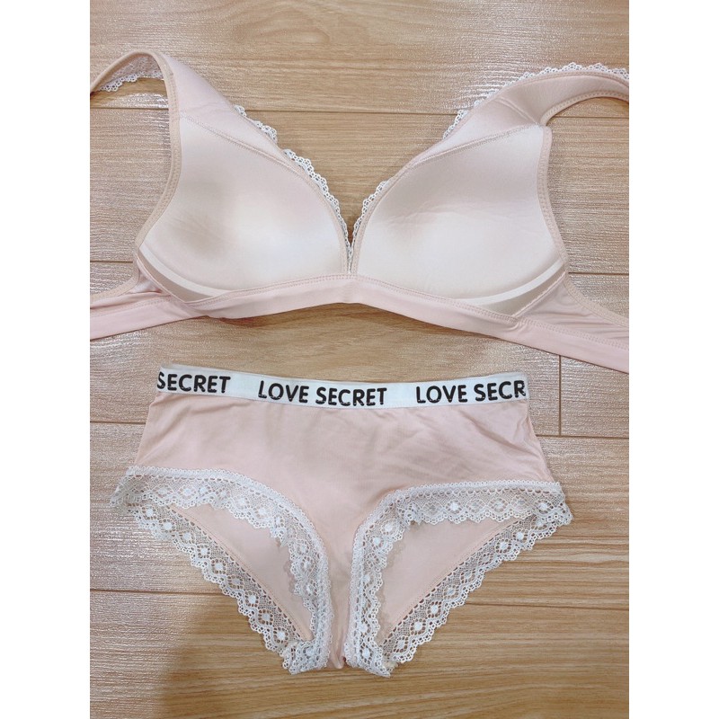 Bộ lót ren đệm mỏng không mút  không gọng đệm ôm form vừa ngực mút nhẹ,hàng xuất khẩu | BigBuy360 - bigbuy360.vn