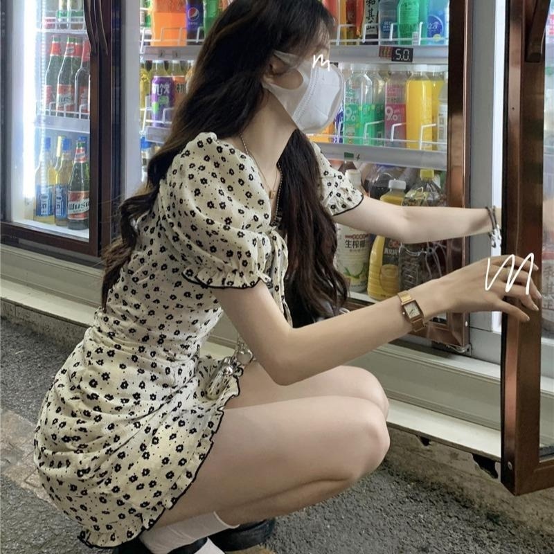 Đầm Ngắn Tay Phồng Cổ Vuông Họa Tiết Hoa Thời Trang Mùa Hè Mới Thanh Lịch Cho Nữ