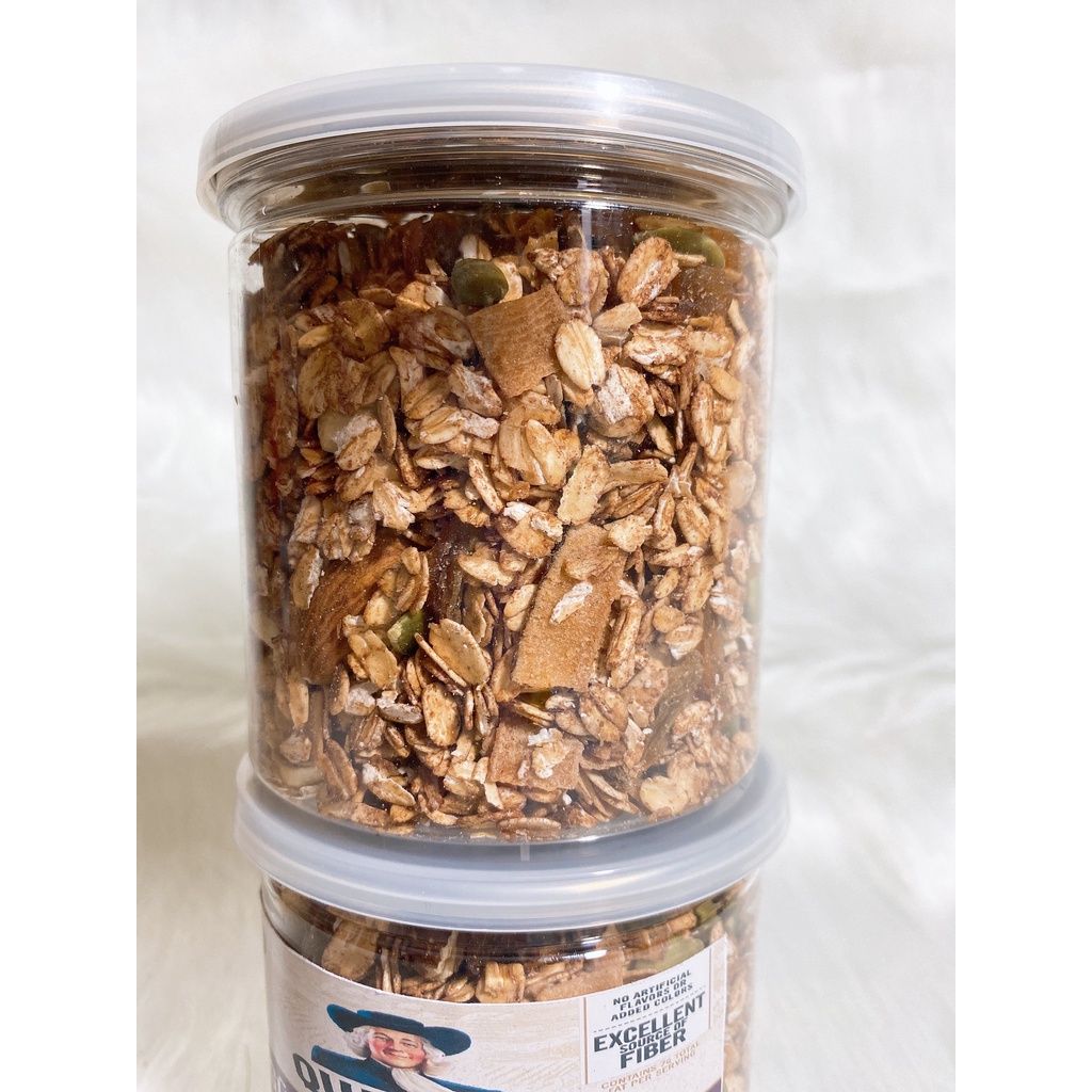 Granola thường mix các loại hạt vị Chocolate, Trà Xanh, Mật Ong, ăn kiêng, giảm cân.