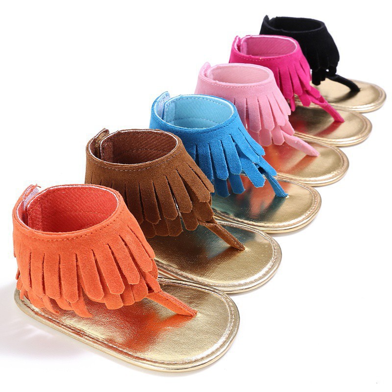 Giày sandal đế mềm kiểu kẹp ngón phối tua rua xinh xắn cho bé gái
