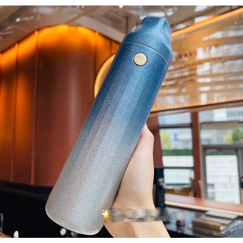 Ly Starbucks giáng sinh năm 2021