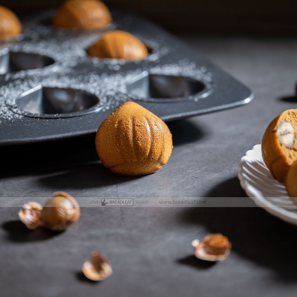 Khuôn Madeleine Nướng Bánh Chống Dính Breadleaf 9 Ô Hình Hạt Dẻ