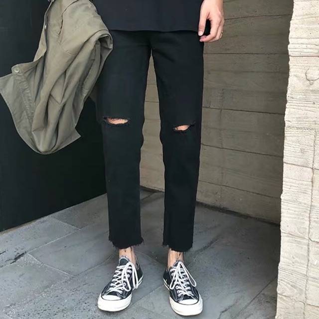 Baggy jean đen rách gối