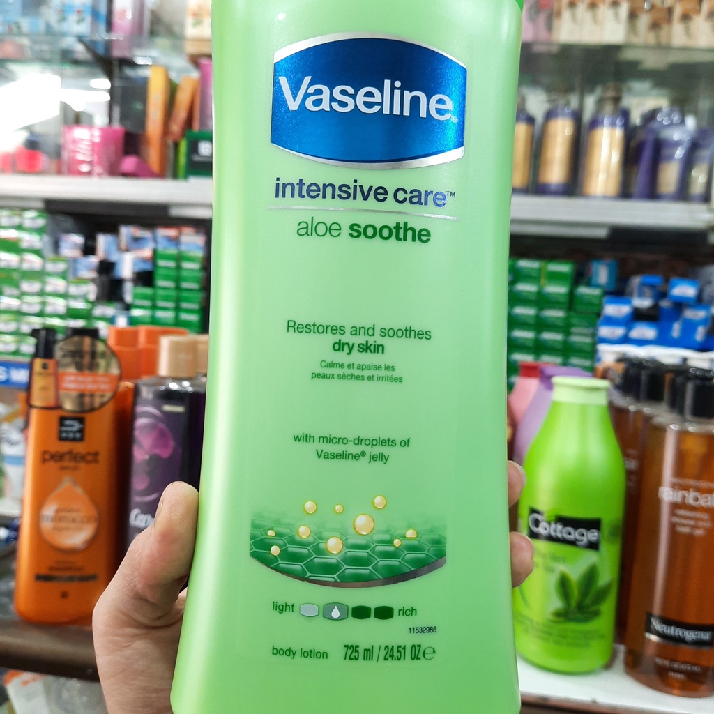 Sữa Dưỡng Thể Vaseline Intensive Care Aloe Soothe 725ml