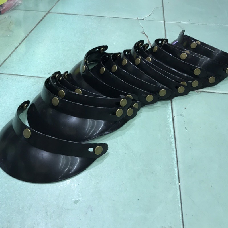 Bán Sỉ lưỡi trai gắn mũ bảo hiểm loại 1/2 đầu và 3/4 Đầu