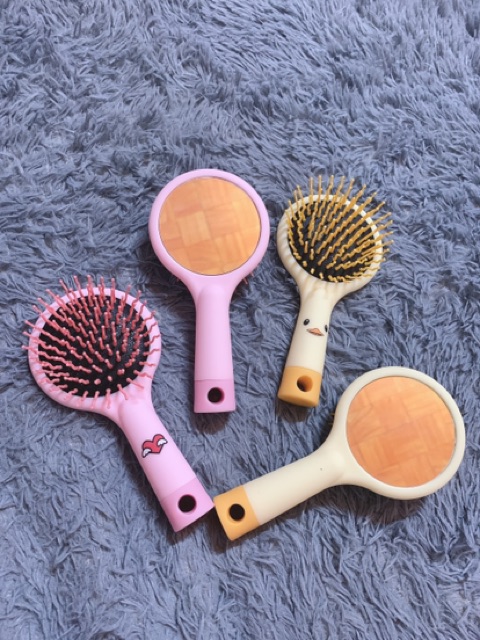 Lược Mini Massage Cầm Tay Kèm Gương - Lược Đệm Mát Xa Bỏ Túi Siêu Dễ Thương