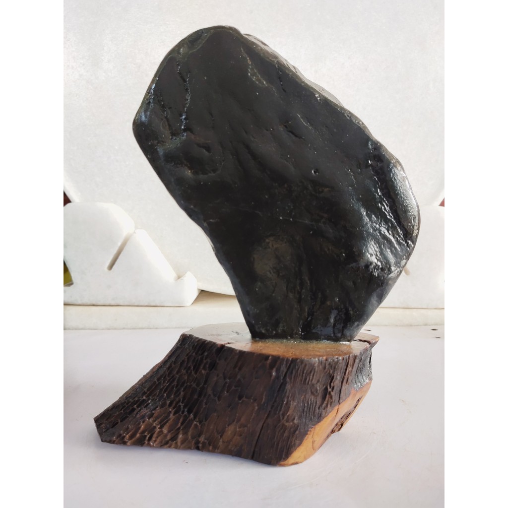 Thư pháp trên nền đá đen tuyền 💯 tự nhiên. (KL: 2kg, C: 20cm, R: 15cm), Khắc chữ thư pháp theo yêu cầu của khách hàng
