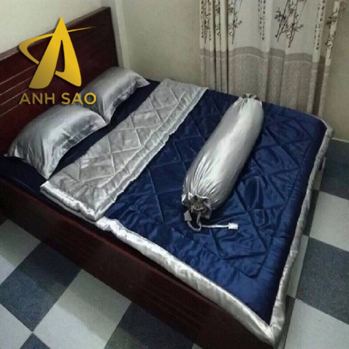 Bộ Chăn Drap Lụa Cao Cấp Ánh Sao Mềm Mịn - Màu Xanh phối Bạc - Kích thước 1m6x2m/1m8x2m