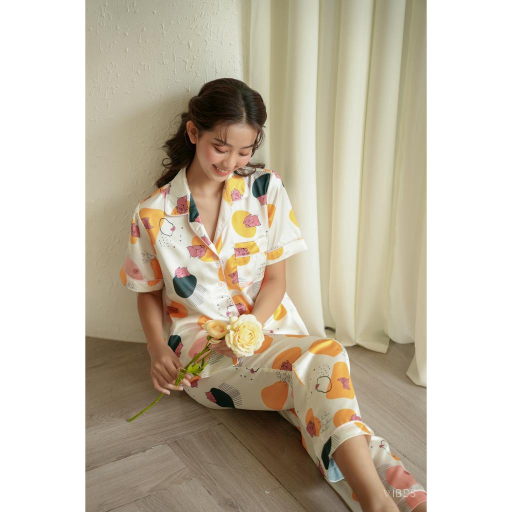 VIBES Đồ bộ pijama dài Lụa satin Piglet Long Py Set