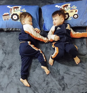Set bóng chày cho bé