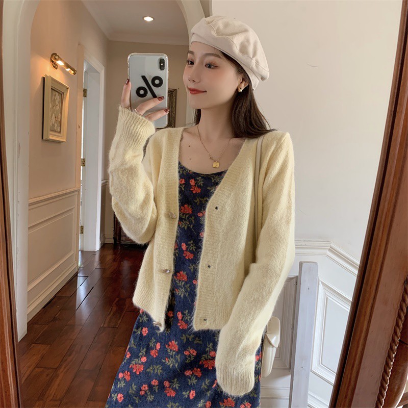 Set váy hai dây hoa nhí nhiều màu điệu đà vintage mùa thu+ Áo khoác cardigan len