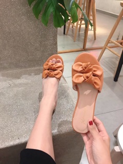 Dép nơ đôi