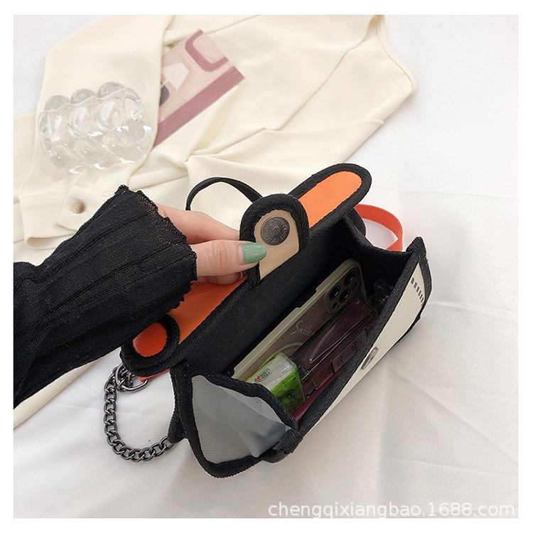 Túi Đeo Chéo Vải Canvas Họa Tiết Hoạt Hình Đáng Yêu