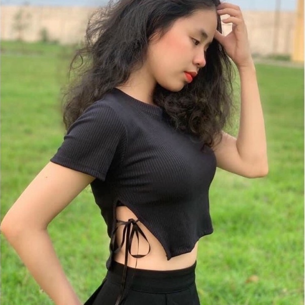 ÁO CỘT DÂY HAI BÊN EO DÁNG CROPTOP