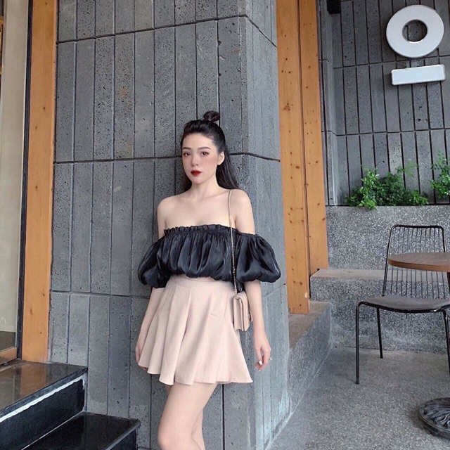 Set quần giả váy hồng + áo tay bí đen