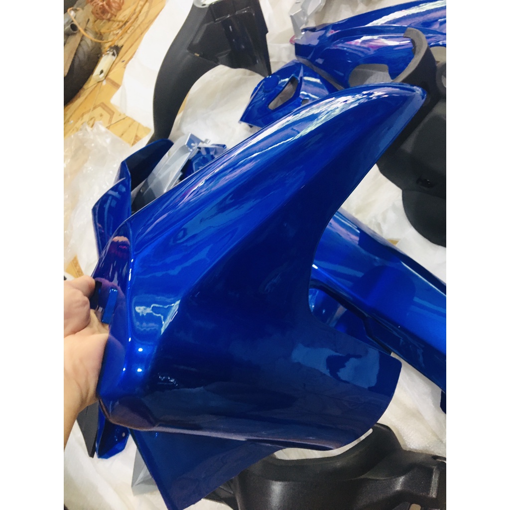 Dàn áo xe SIRIUS màu BẠC - XANH GP , nhựa ABS cao cấp