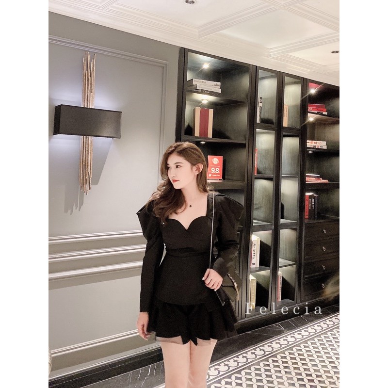 áo vai nhọn cúp ngực đen