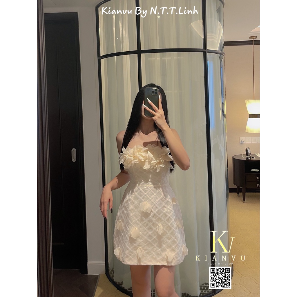 Váy ren đính hoa tay bồng-Kianvu