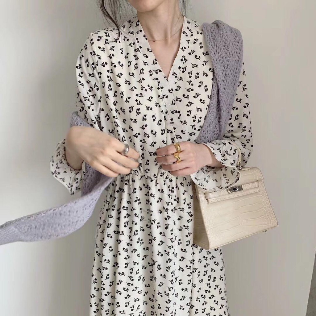 Lovely vintage french bell flower print dress