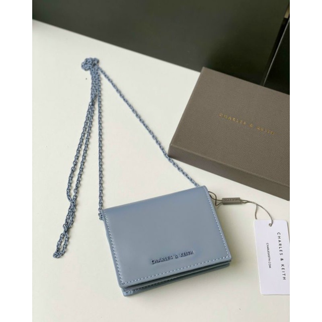 Túi đeo chéo mini Charles & Kieth