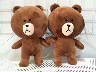 Gấu bông Brown và thỏ Cony