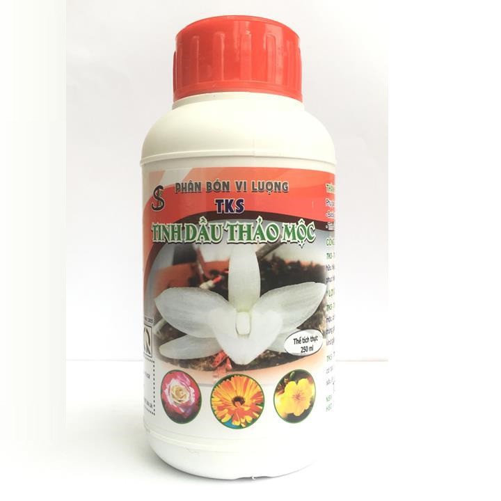 Bán buôn- Phân bón vi lượng tinh dầu thảo mộc TKS chai 250ml hàng đẹp, nhập khẩu.