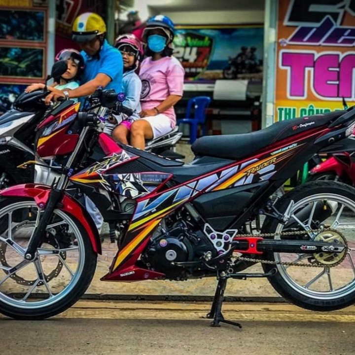 ( Quí khách vui lòng mang ra tiệm cho thợ dán ) Tem raider fi king drag