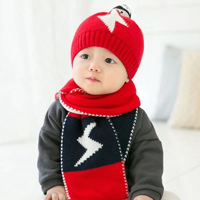 Set mũ len kèm khăn ống mặt cười len đan