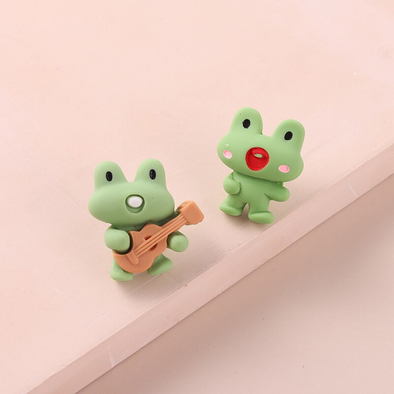 Huy Hiệu Cài Áo Hình Chú Ếch Đeo Đàn Ghi Ta Ngộ Nghĩnh