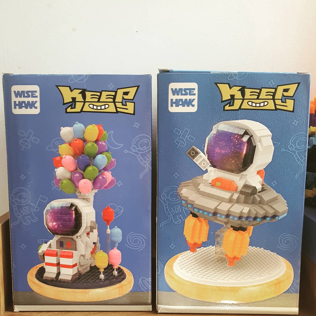 Đồ chơi lắp ráp PHG + kèm lồng kiếng | Lego ASTRONAUT | NanoBlock Phi hành gia