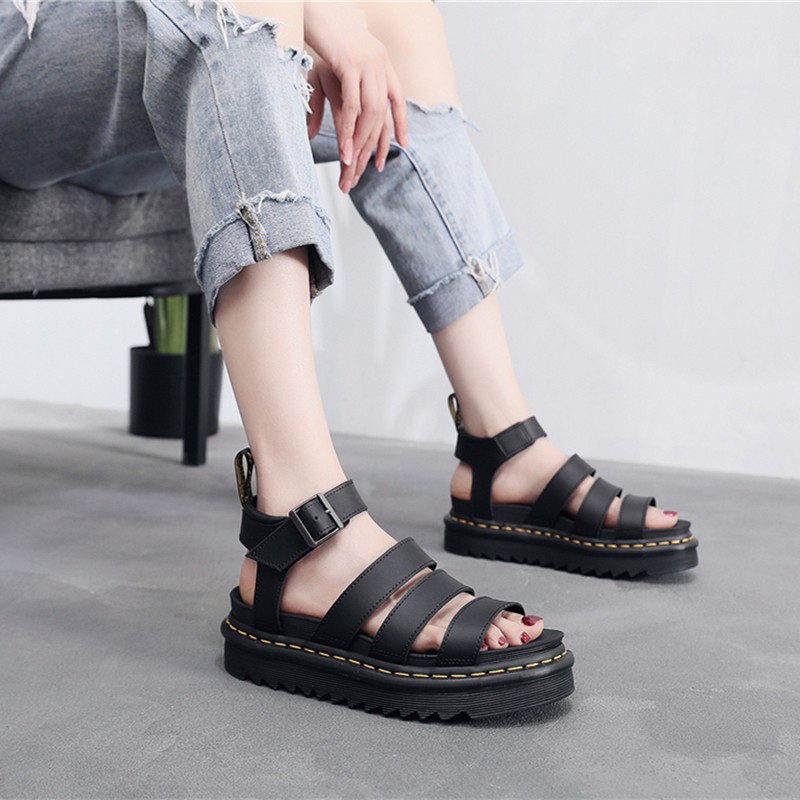 Giày sandal đế dày bằng da có lớp trên Dr. Martens cho nữ
