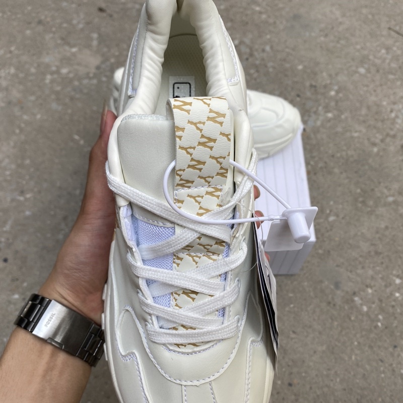 Giày Thể Thao ny nâu nam nữ loại đẹp