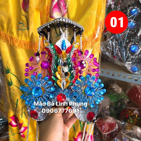 Mão bà hột đá ngũ sắc  - Size tượng: 30cm : Mã BNS