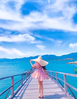 Mũ cói vành siêu rộng