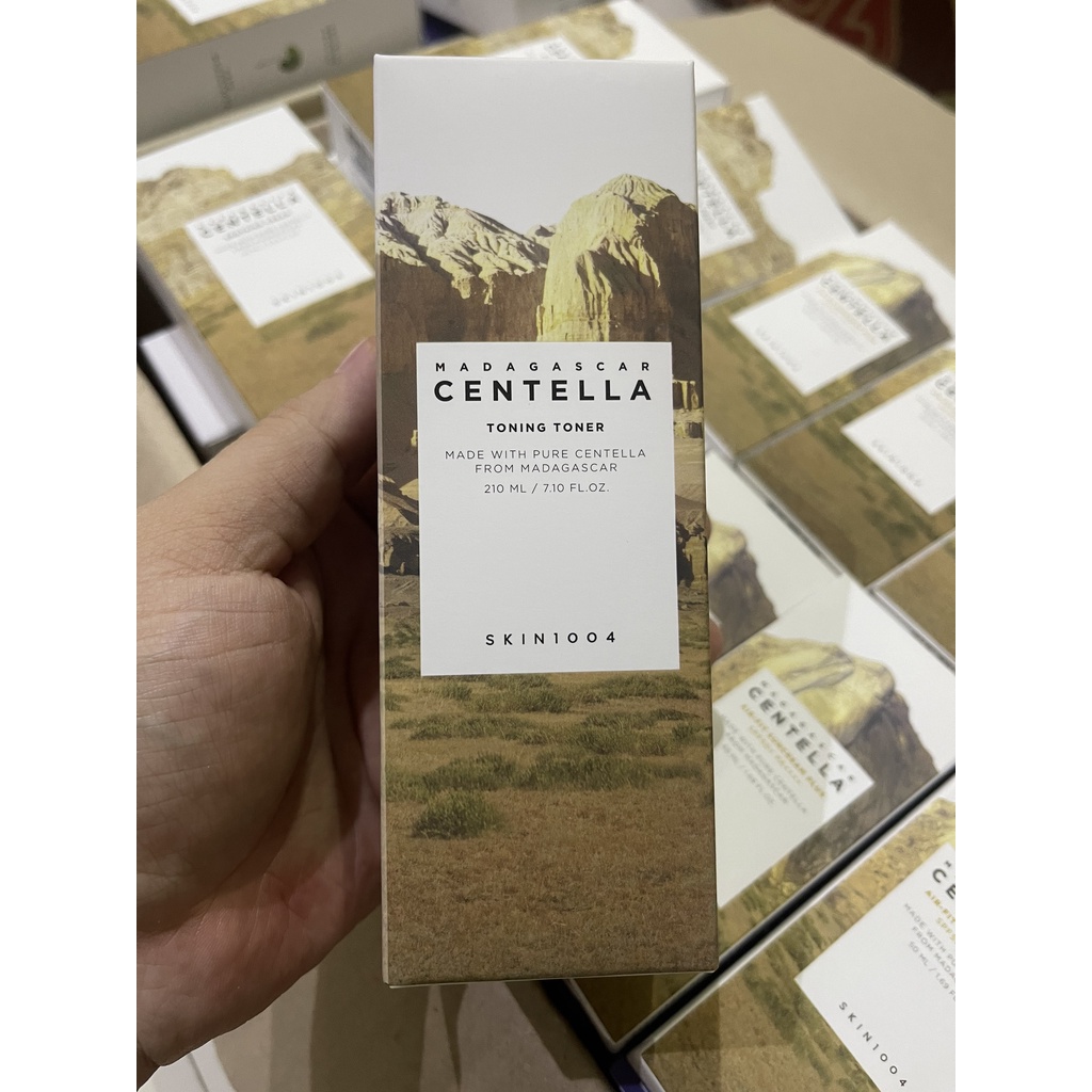 Nước Hoa Hồng Skin1004 Madagascar Centella Asiatica Toning Toner 210m