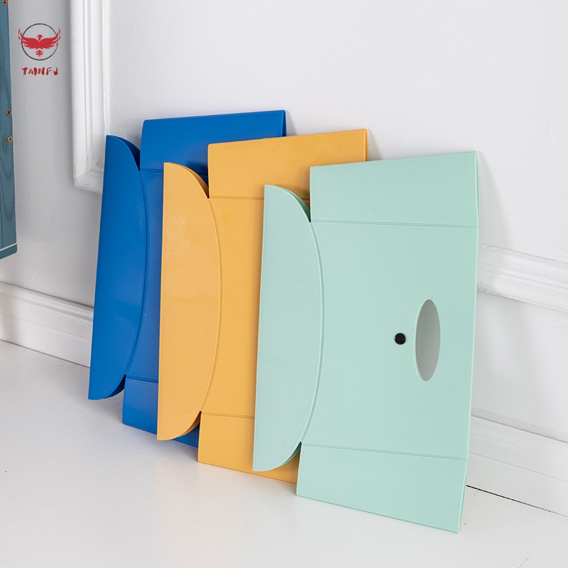 Ghế đẩu giấy xếp tiện dụng dùng khi đi cắm trại/câu cá du lịch ngoài trời