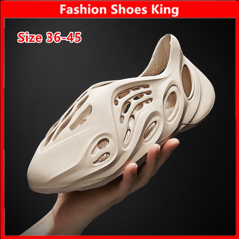 【Hàng Có Sẵn】 Dép Sandal Thể Thao Đi Biển Mùa Hè Có Lỗ Xỏ Ngón Thể Thao Lelaki Cho Nam