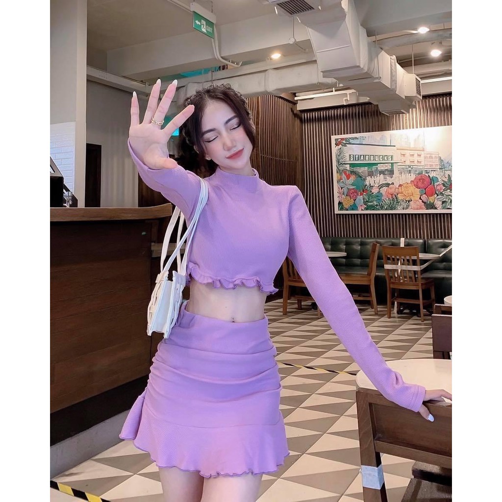 Set bộ nữ chân váy ngắn rút dây cuốn biên áo tay dài cổ tròn trơn dáng croptop xinh xắn