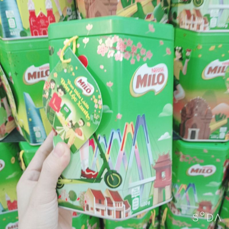 Hộp quà bột Milo lúa mạch 400g