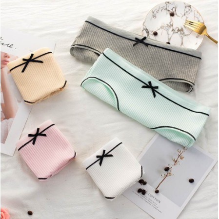 M94.  Quần lót cotton viền sắc màu đính nơ Cristal