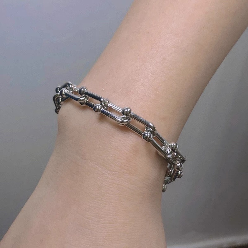 Vòng tay mắt xích Unisex phong cách K-pop Hàn Quốc làm bằng thép titan không gỉ dành cho nam nữ