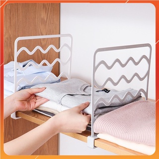 FS+PLUS+] Thanh Chia Ngăn Tủ Giúp Xếp Quần Áo Thẳng Không Bị Đổ (STIHN)